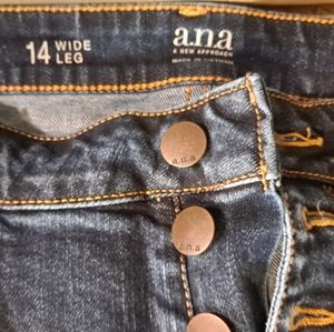 Women's Jeans